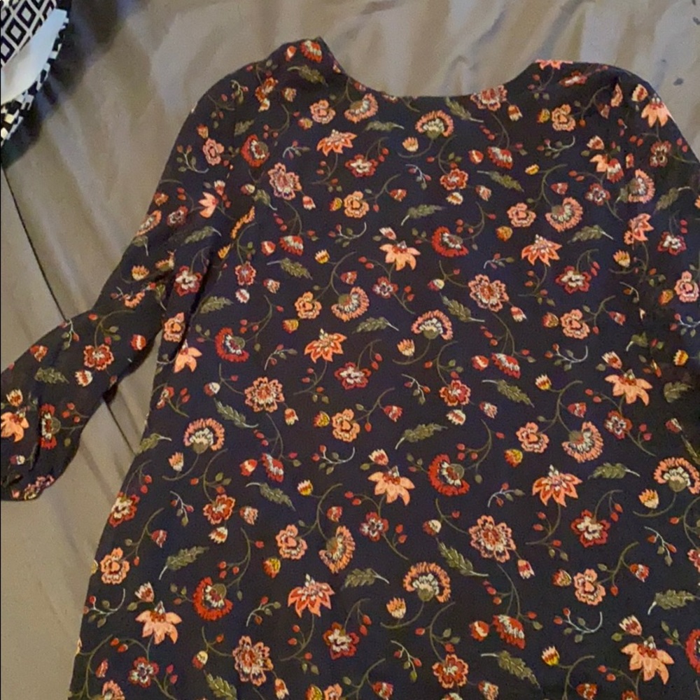 Quarter sleeve dress